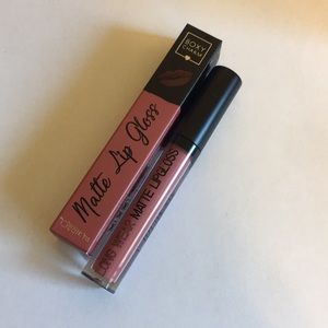 🍍Beauty Creations x BoxyCharm Matte Lip Gloss🍍